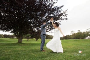 marthas vineyard wedding outdoor dancing